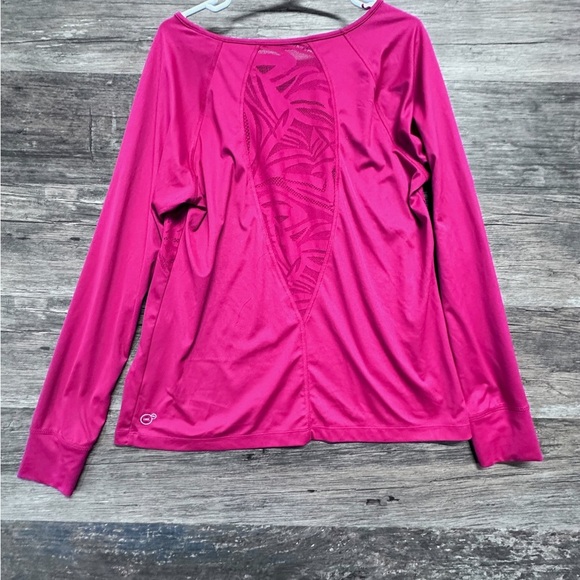 Puma Fushia Dark Pink Long Sleeve T-Shirt with Back Lace Detail - Picture 3 of 10